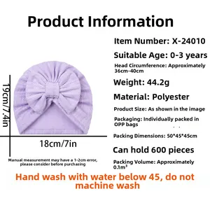 Détail du turban lavande pour bébé avec nœud, montrant la texture en tricot gaufré doux