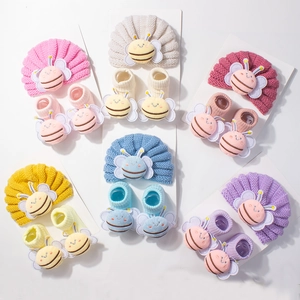 Baby Knitted Turban Hat And Socks Set Tie-dye Cartoon Bee Decoration Polyester Warm Infant Winter Headwear Newborn Gift