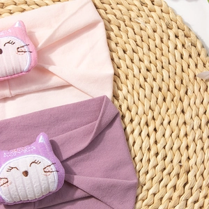 Bandeaux bébé en nylon souple avec écussons de chat dessin animé roses et violets
