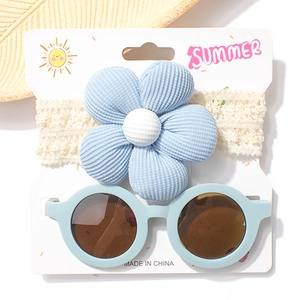 Baby Haarband mit blauer Cord-Blume und passende runde Sonnenbrille im Sommer-Set