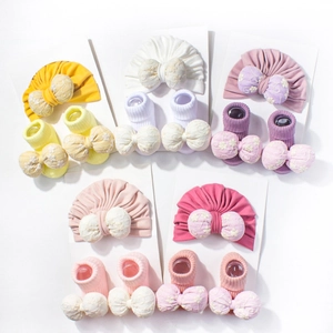 Ensemble Bonnet et Chaussettes pour Nouveau-né Bonnet Turban avec Nœud Broderie Florale Tricot Côtelé pour Nourrissons