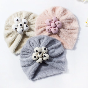 Set di 3 turbanti in peluche per neonati con fiori 3D nei colori bianco, rosa e grigio