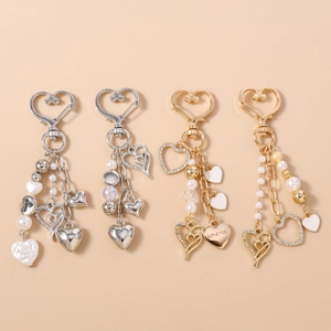Porte-clés Cœur Avec Strass Künstliche Perle d'Imitation Pendentif de Sac pour Femmes Or Argent Alliage Cœur Anneau de Clé Cadeau Saint Valentin Accessoires