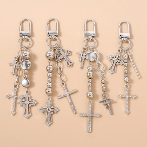 Fashion Alloy Rhinestone Cross Keychain For Women Elegant Gold Silver Metal Bag Pendant Religious Infinity Design Jewelry