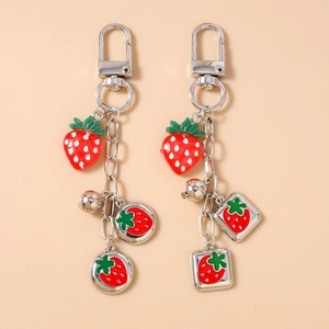 Cute Simulation Strawberry Keychain Zinc Alloy Enamel Fruit Bag Charm Square Round Tag Silver Metal Keyring Gift For Women Girls