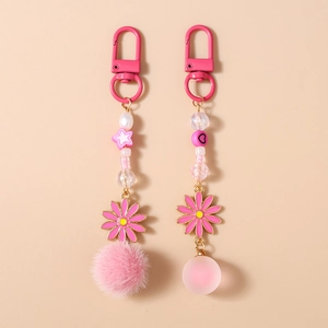 Mignon Porte-clés Perlé Fleur Rose Pendentif Marguerite en Alliage Émaillé Avec Pompon Künstliche Perle d'Imitation Étoile Charme de Sac