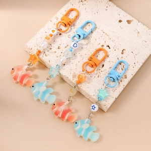 Fashionable beaded goldfish and star charms keychain set for bags and keys