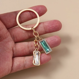 Geometric Crystal Rhinestone Keychain Gold Plated Zinc Alloy Emerald Green White Gemstone Bag Pendant Luxury Car Key Ring