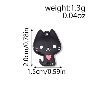 Pendentif chat noir mignon avec cœur rose et dimensions pour la création de bijoux DIY