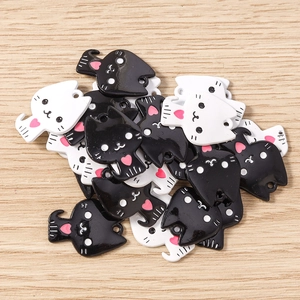 Détails de breloques chat en émail noir et blanc avec cœurs roses pour bijoux DIY