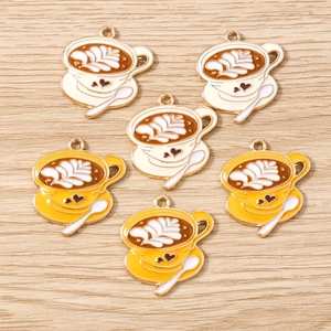 Ciondoli a Forma di Tazza di Caffè in Smalto Lega di Zinco Latte Art Con Cucchiaio Cuore per Creazione Gioielli Fai da Te