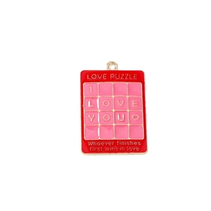 Roter Emaille I Love You Puzzle Anhänger aus Goldlegierung für Schmuckherstellung