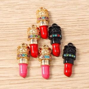 Lippenstiftvormige bedeltjes met strassteentjes voor DIY-oorbellen en kettingaccessoires