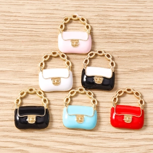 Lot de 6 breloques sacs à main colorés avec anses dorées pour création de bijoux DIY