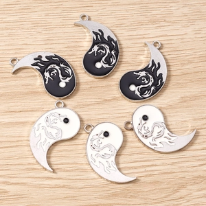 6-piece Tai Chi Yin Yang dragon pendants in black and white alloy for DIY jewelry making