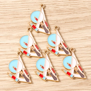 Set de breloques papeterie avec compas et règle pour création de bijoux artisanaux