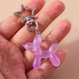 Portachiavi creativo a forma di cane palloncino viola traslucido con glitter e clip a stella