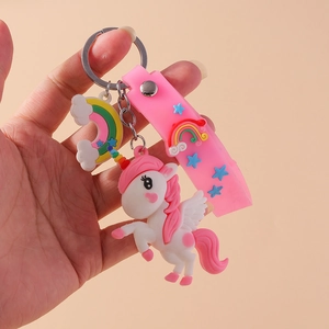 Porte-clés licorne de dessin animé avec breloque arc-en-ciel et dragonne rose imprimée