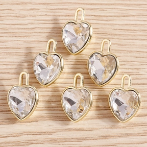 Ciondoli a cuore in cristallo con bordo dorato per creazione gioielli set da 6