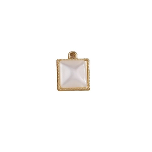 Elegant square pearl pendant with gold metal base and pyramid resin center for DIY jewelry