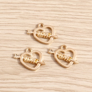 Colgantes de corazón 'LOVE' dorados para creación de joyas DIY y de collares