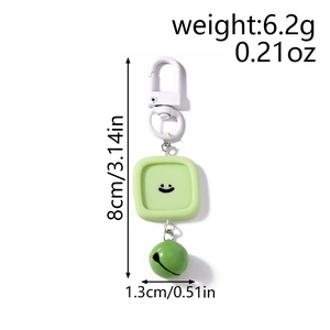 Détail du porte-clés smiley vert avec clochette et dimensions de poids de 6,2g