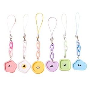 Lot de six charms de téléphone cartoon colorés avec smileys et formes géométriques