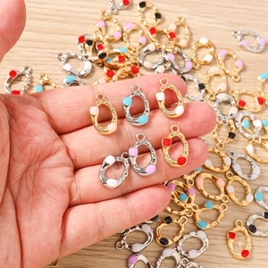 Pendenti geometrici ovali in smalto oro e argento per la creazione di gioielli DIY
