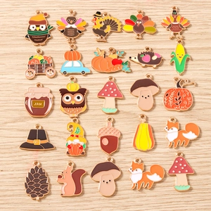 25er Set Herbst Erntedank Emaille Anhänger mit Truthahn Kürbis und Fuchs Motiven für DIY