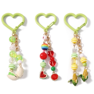 Portachiavi a forma di frutta fatti a mano con ciondoli anguria, pistacchio e mais