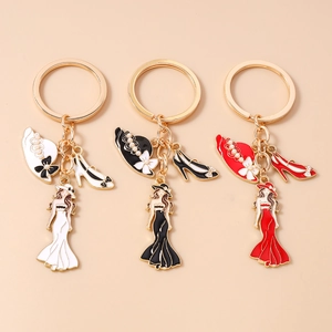 Porte-clés Silhouette de Femme Élégante à la Mode Alliage de Zinc Émail Talons Hauts Chapeau Pendentif de Sac Accessoire Femme Cadeau