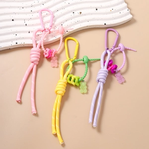 Pendentifs de sac en nylon tressé main avec ours en résine colorés et crochets en D