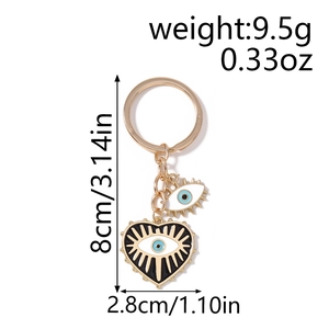 Spécifications de taille pour porte-clés cœur mauvais œil, hauteur 8cm et largeur 2.8cm