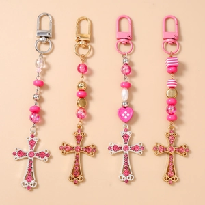 Porte-clés en Perles à la Mode Pendentif Croix Strass Rose Perles Cœur Doux Charme de Sac pour Femmes Filles Décoratif