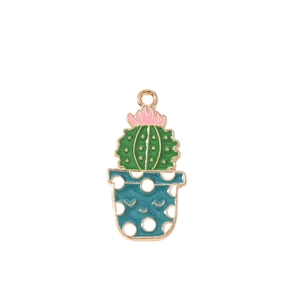 Charmants pendentifs cactus pour colliers DIY avec émail vert et détails de fleurs roses