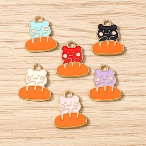 Simpatici Ciondoli a Forma di Gatto e Pane in Lega di Zinco Smaltati per Creazione Gioielli Fai da Te Collane Bracciali Portachiavi