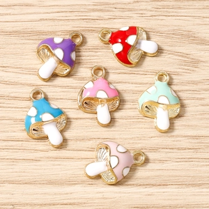 Colgantes de setas coloridas con base dorada para hacer joyas DIY y aretes artesanales
