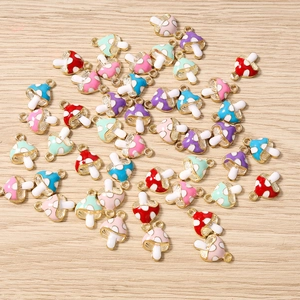 Colgantes de setas de esmalte colorido con bucles de aleación dorada para joyería DIY