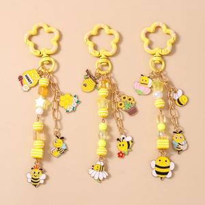 Porte-clés Abeille Dessin Animé Tournesol Nid d'abeille Alliage de Zinc Émail Perlé Pendentif de Sac Accessoire Floral Mignon Cadeau Femme