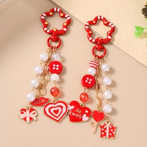 Fashionable beaded lips keychain set with heart pendants and red plum flower clasp