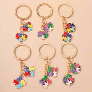 Porte-clés Puzzle Cœur Géométrique Créatif en Alliage de Zinc Émail Coloré Pendentif de Sac Porte-clés pour Femmes Amis Cadeau