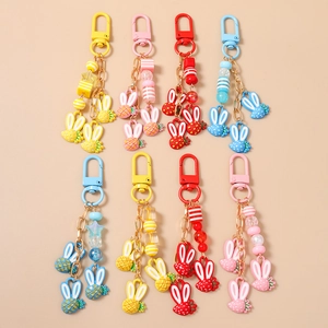 Portachiavi Carino Cartone Animato Coniglio Frutta Lega Zinco Resina Ciondolo Fragola Ananas Portachiavi Charm Borsa Donna Ragazze