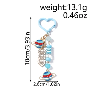 Détails du porte-clés perles bleues avec cœurs, dimensions 10cm et poids 13,1g