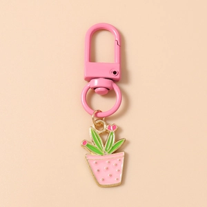 Detailansicht eines Kaktus-Schlüsselanhängers mit rosa D-Ring und Zinklegierungs-Anhänger