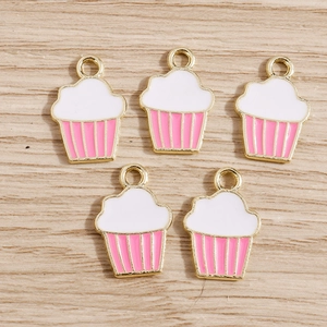 Lot de 5 breloques cupcake rose et blanc avec bord doré pour création de bijoux DIY