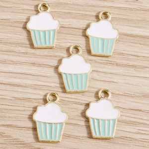 5 breloques cupcake en émail avec cadres en alliage doré pour bijoux DIY et colliers