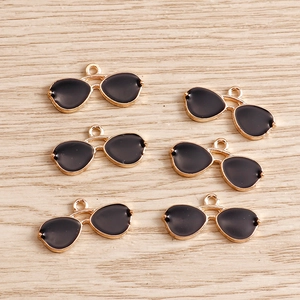 Fashion Alloy Sunglasses Shape Enamel Pendant DIY Jewelry Making Accessories For Necklace Bracelet Earrings Handcrafted Charm