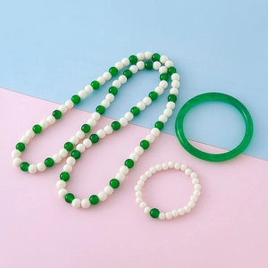 Nouveau Style Chinois Parure de Bijoux en Perles de Verre Imitation Jade Vert Émeraude Blanc Collier Bracelet Jonc Filles Enfants