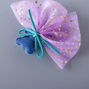 Barrette à cheveux enfant avec ours en jean bleu, tulle à étoiles violet et nœud vert