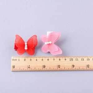 Lot de deux pinces à cheveux papillon pailletées pour filles avec perles et base ruban 5 cm